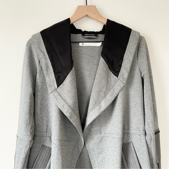 ✨NWT✨ BLANC NOIR Traveler Hooded Wrap Jacket in Heather Grey Black Sz Small - Picture 8 of 16
